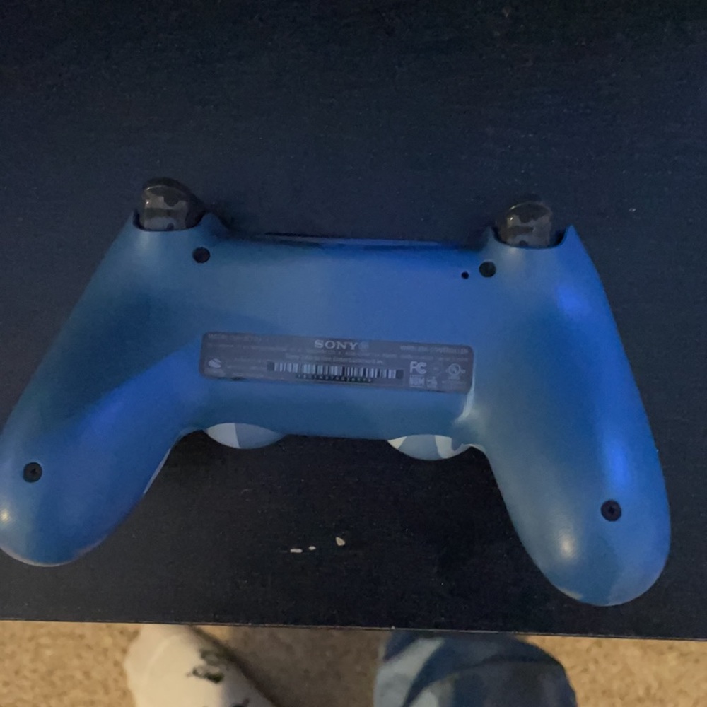 Ps4 Controller - Picture 2 of 2